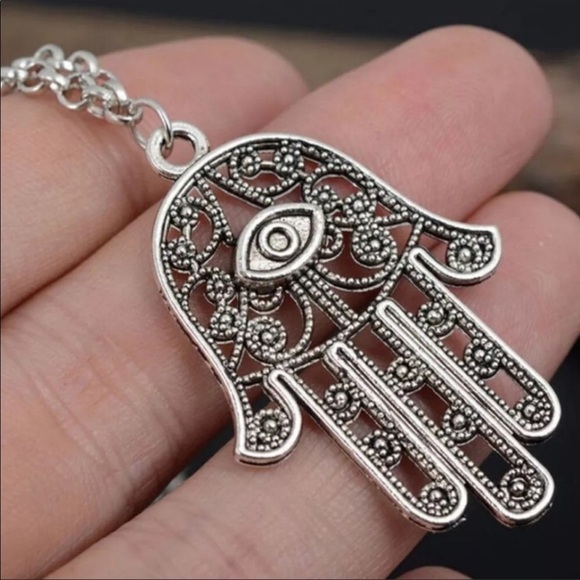 NEW Hamsa Hand 20” Chain Necklace Silver Filigree - Picture 5 of 7